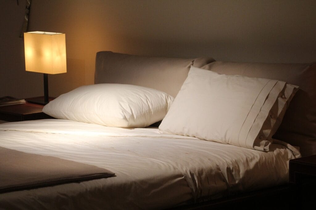 double bed 1215004 1280